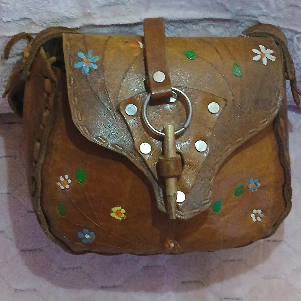 Vintage Leather Stamped Painted Flowers Mexico Bag Charming!
